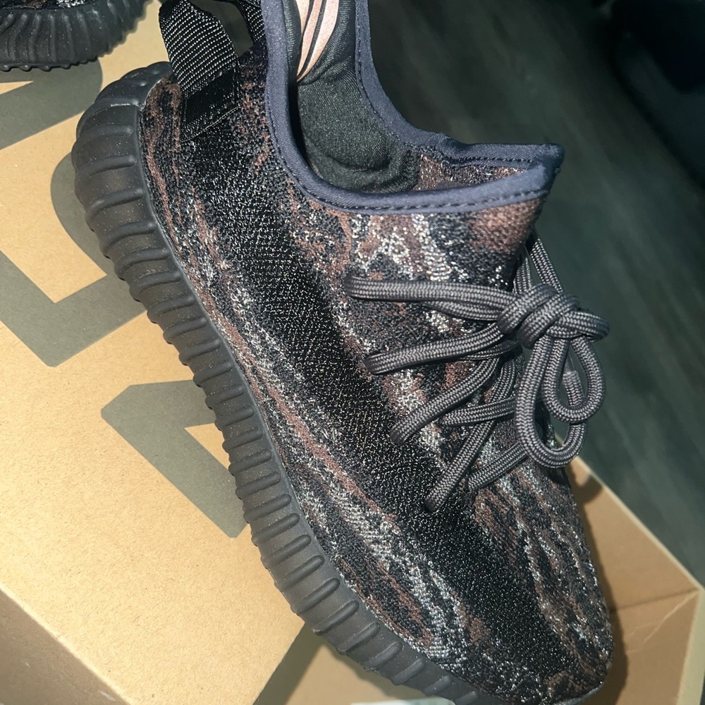 Yeezy Boost 350 size 6